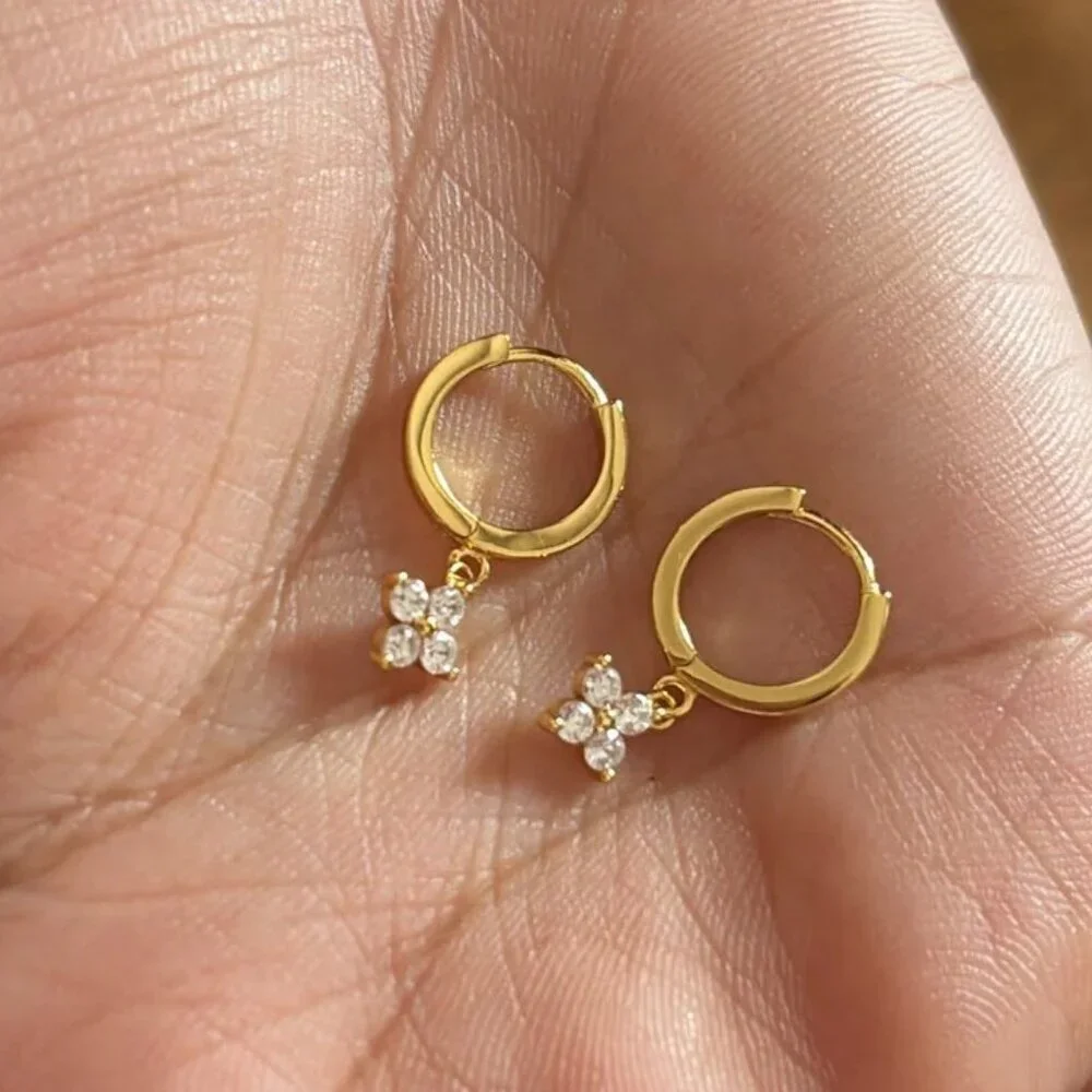 NEW 18k Gold Plated Flora 925 Sterling Silver Dainty Huggies